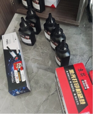 二手墨粉晒鼓紧急出售!几乎全新 二手墨粉晒鼓紧急出售!几乎全新